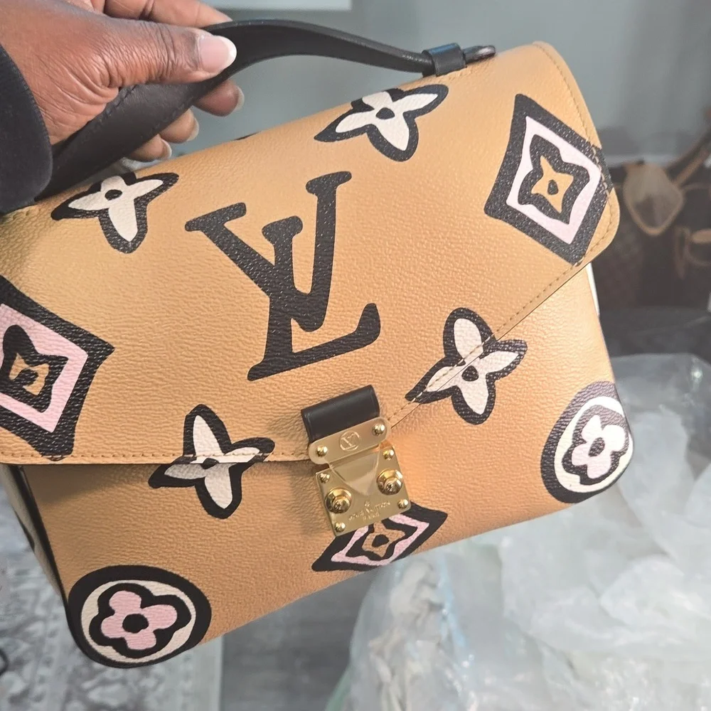 Louis Vuitton Pochette metis shoulder bag - Picture 4 of 12